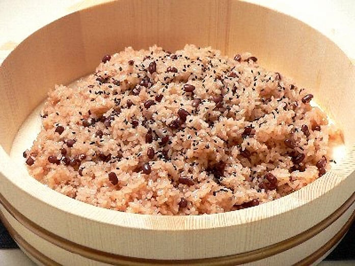 昔ながらの赤飯の作り方！赤飯を蒸し器で炊くレシピ