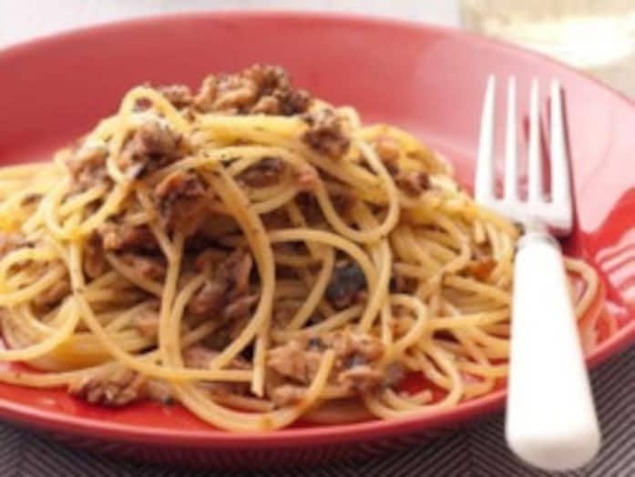 いわし缶で簡単に作るパスタのレシピ！美味しい缶詰料理の作り方