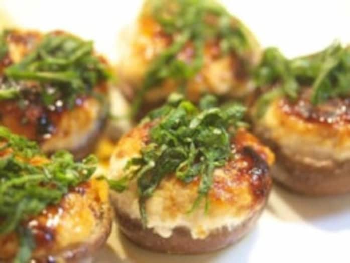 鶏ひき肉のしいたけ肉詰めレシピ……さっぱりシンプル！