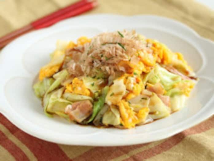 朝食メニューに！ キャベツのお好み焼き風スクランブルエッグ