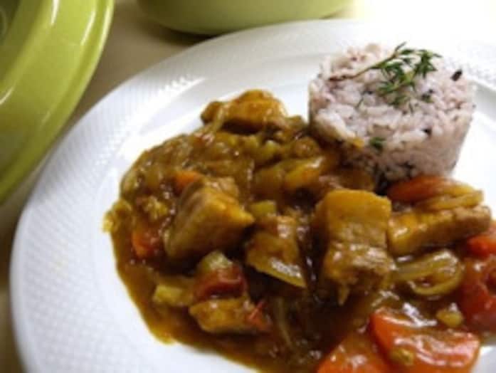 バーミキュラ鍋で作る無水カレーのレシピ！ 濃厚な味わいな作り方