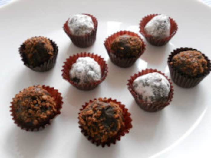 板チョコと生クリームで！トリュフチョコの簡単レシピ