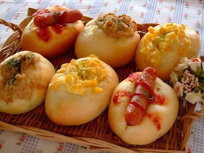 惣菜パンの簡単レシピ！ご飯にも合う3種の惣菜パンの作り方