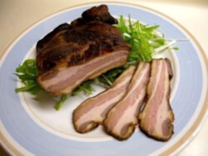 手作りの味噌ベーコンレシピ……優しい風味！