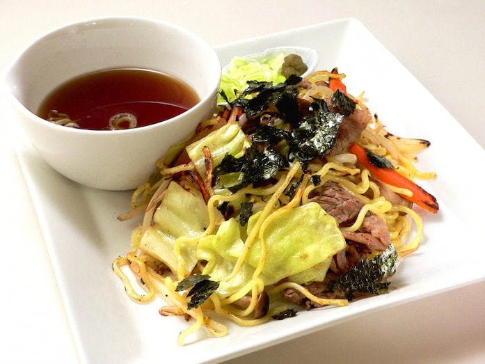焼きそばつけ麺のレシピ……麺も野菜も肉もおいしい！