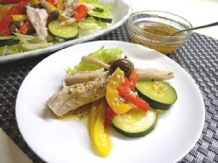 鶏ささみと夏野菜の蒸し煮レシピ！ 塩麹ドレッシングかけ