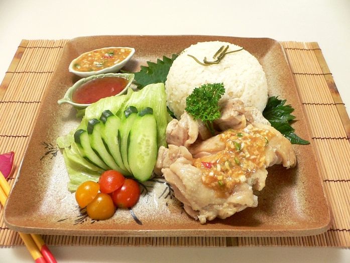 炊飯器で炊くだけ！簡単ハイナンチキンライス