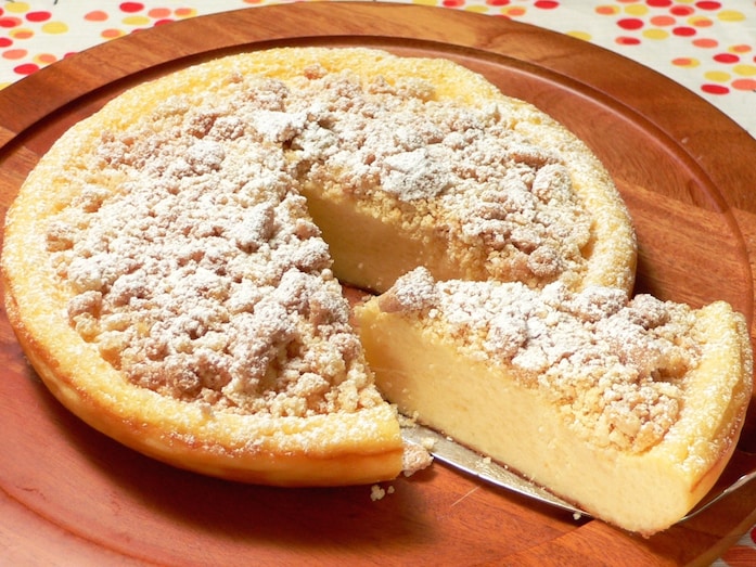 炊飯器で作るベイクドチーズケーキ！砕いたクッキーの活用法