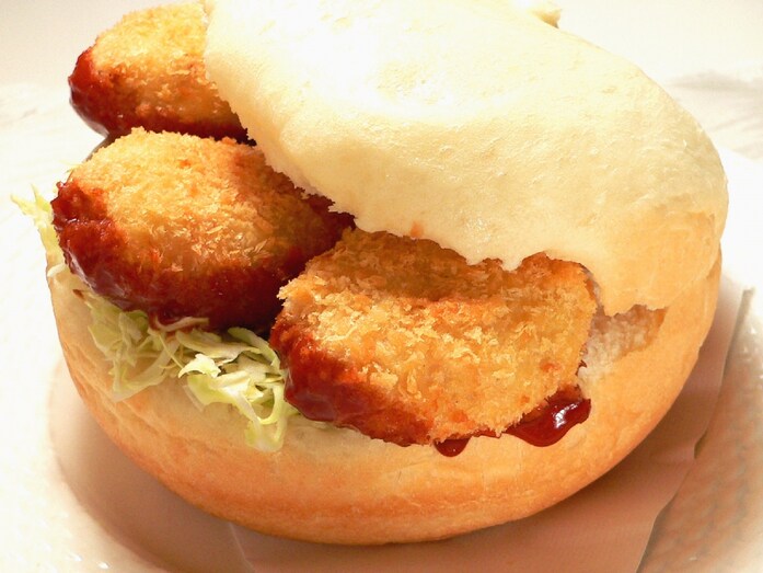 炊飯器で作る、巨大すぎるコロッケパン