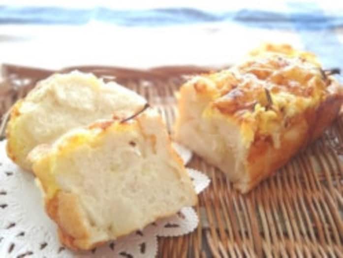 オニオンチーズブレッドのレシピ！たっぷり具沢山惣菜パンの作り方
