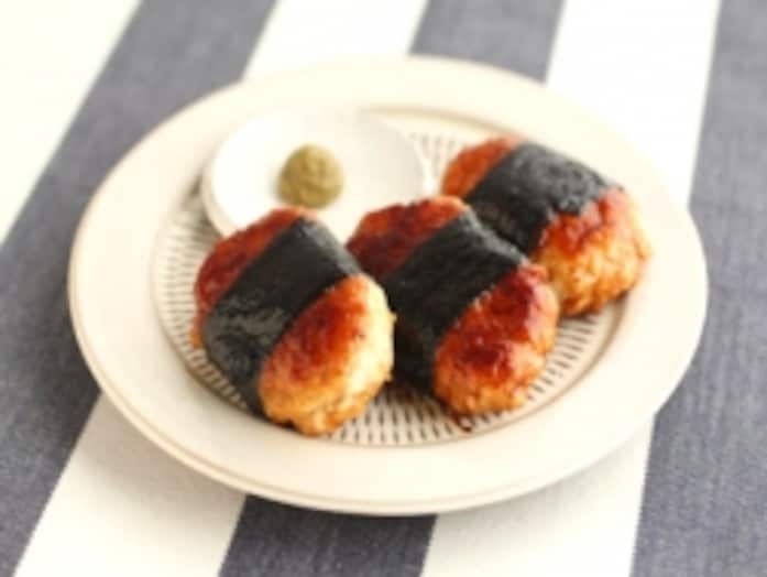 頑張るお父さんに 鶏ひき肉のふっくら海苔巻きつくね