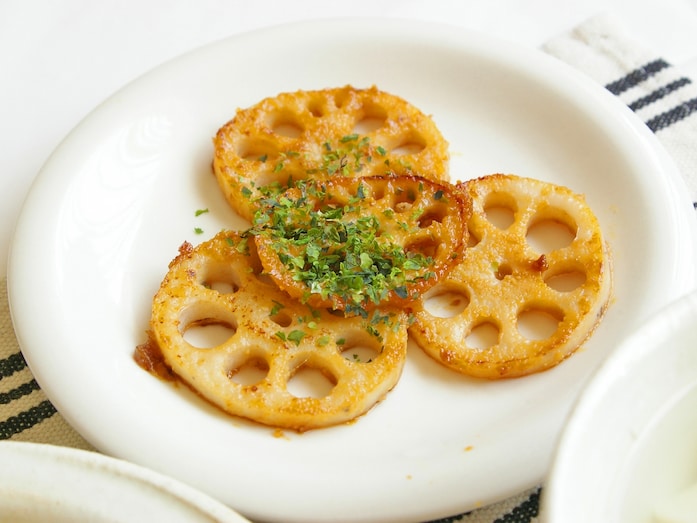 れんこん1つで簡単副菜。れんこんの味噌バター焼き