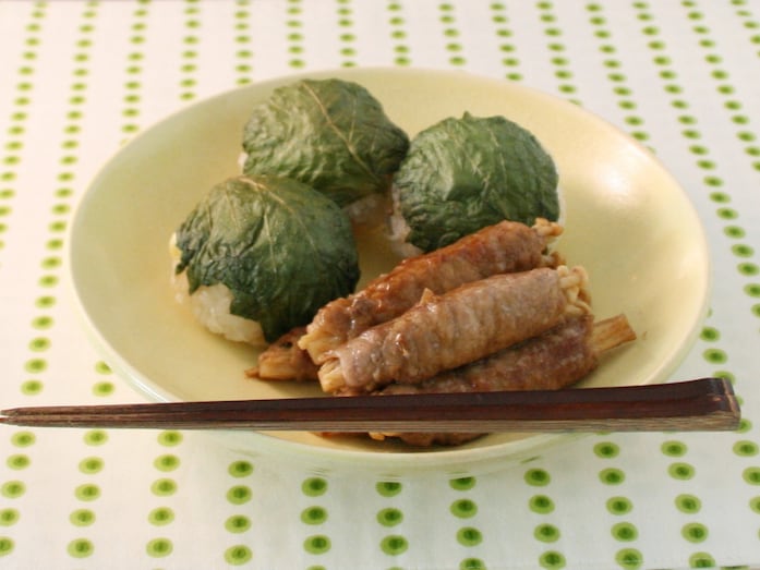 しそのしょうゆ漬けと豚肉のしそロール