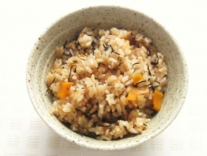 アマランサスとひじきの炊き込みご飯