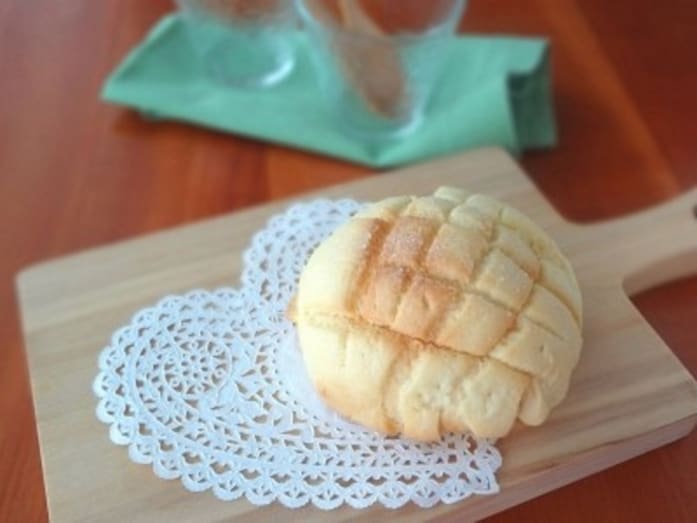 究極のメロンパンレシピ！クッキー生地のサクサク感が絶品！