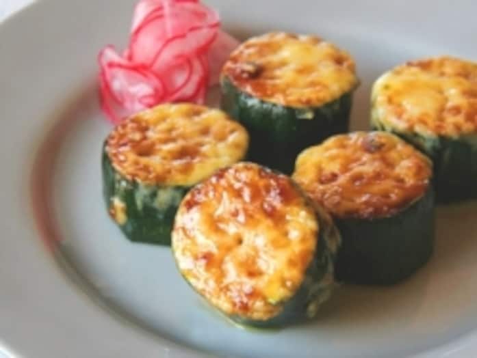 ズッキーニのくるみ味噌チーズ焼きレシピ……お弁当にもぴったり！