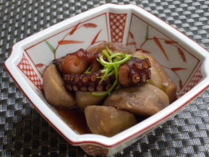 里芋とたこの煮物レシピ！たこを柔らかく煮るコツと簡単レシピ手順