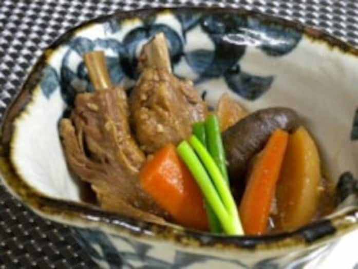 豚骨煮込みレシピ……コクのある味わいが楽しめる！
