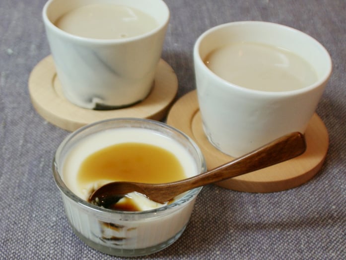 ごまプリンとほうじ茶ミルクティー