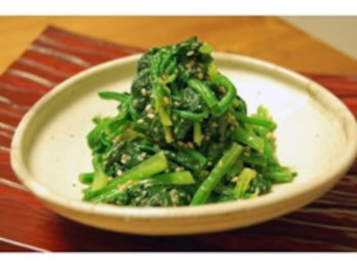 韓国料理の定番、ほうれん草のナムルレシピ