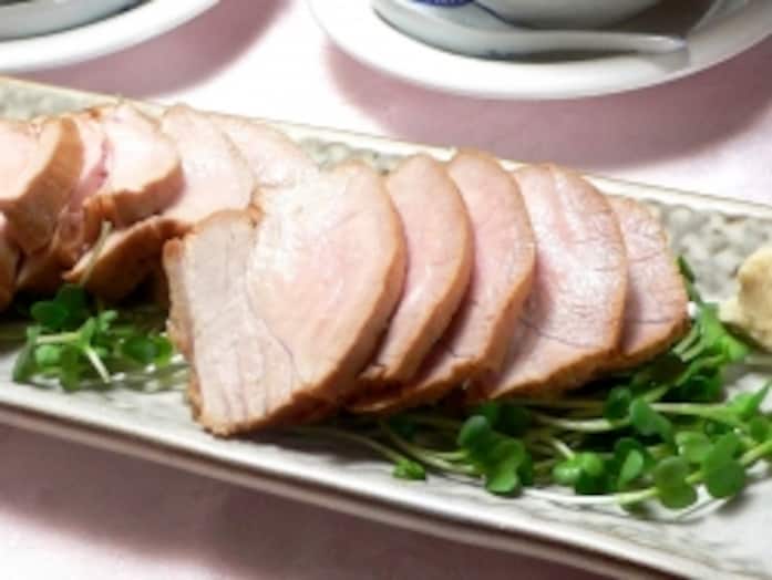 簡単醤油チャーシューの作り方……調味料は醤油だけ！
