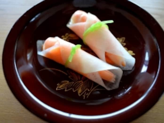 えびの紅白なます巻きレシピ……祝い肴の1品にぴったり！