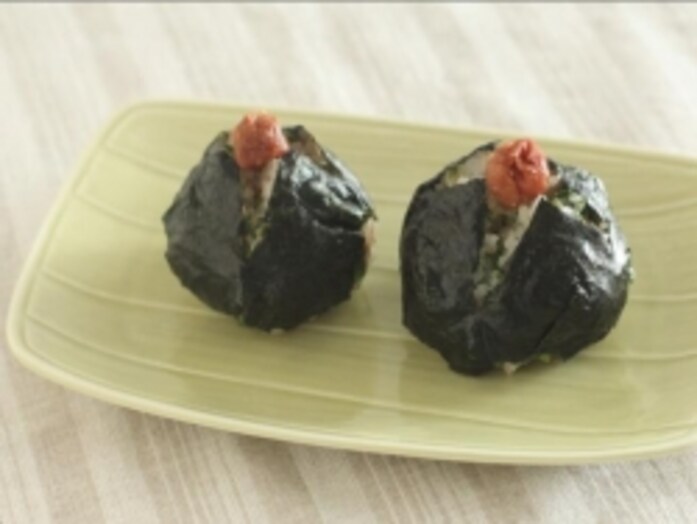 お弁当に　ちゃちゃっとまんまる菜の花むすび