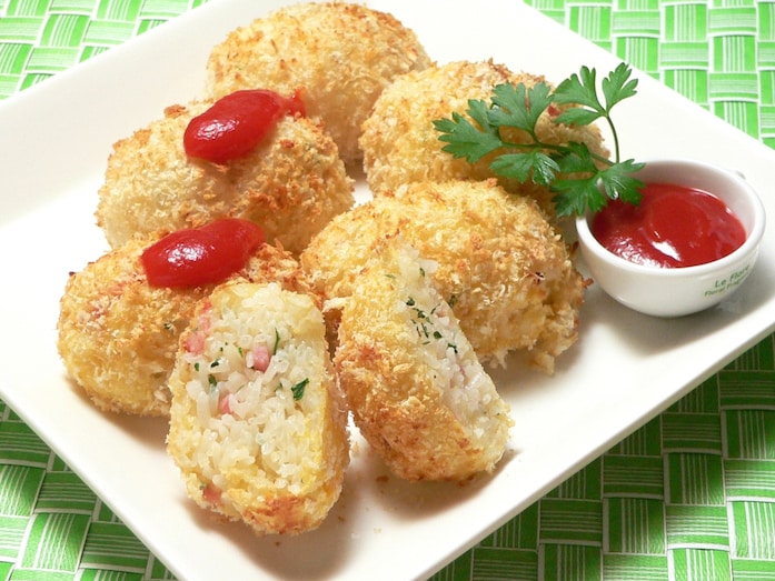 ヘルシーなライスコロッケレシピ……ノンフライヤーで作る！