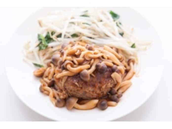 きのう何食べた？「煮込みハンバーグきのこソース」のレシピ