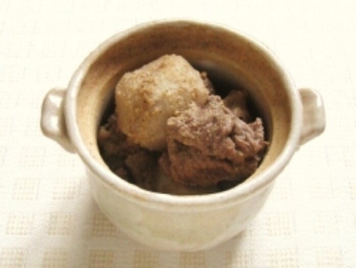 牛肉と里芋のごま煮