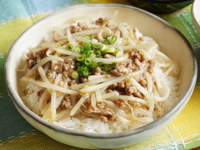 包丁要らず！　豚ともやしのあんかけ丼
