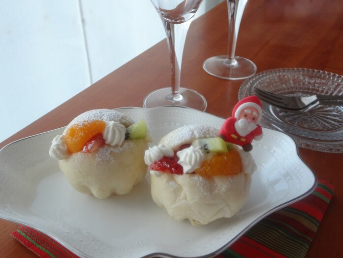 クリスマスのホワイトフルーツサンド