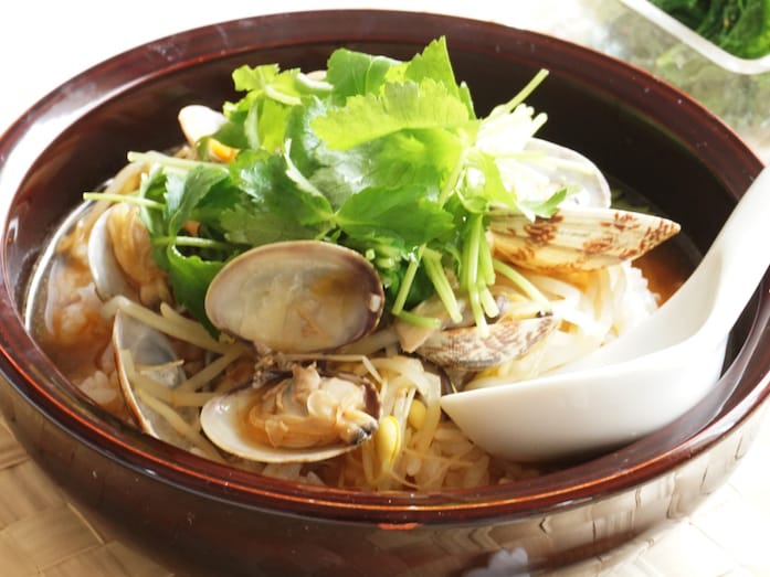 甘辛あったか。あさりの韓国風汁かけご飯