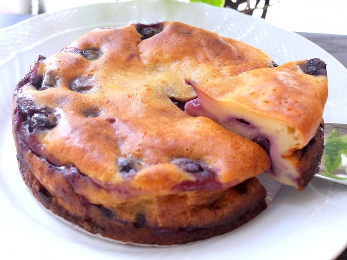 ヨーグルトで作るブルーベリーチーズケーキのレシピ！ 簡単な作り方