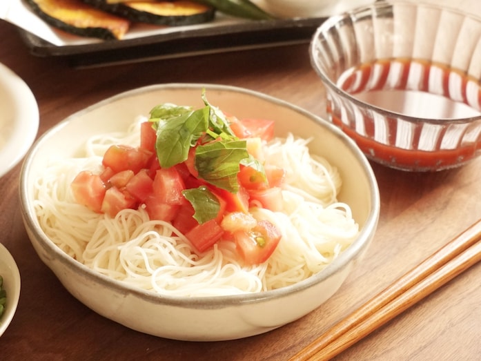 変わり種のそうめんつゆ！  トマトだれの爽やかそうめんレシピ