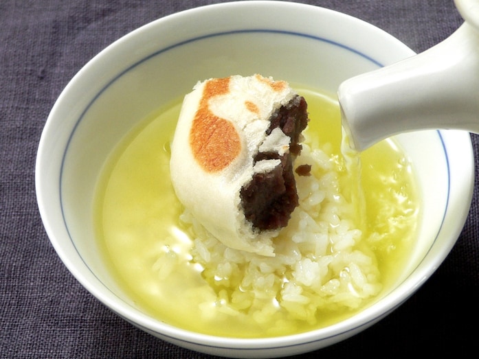 森鴎外が愛した饅頭茶漬けとは？ レシピを紹介！