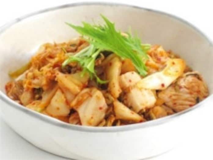夕ご飯に簡単……辛うま鶏キムチのレシピはおつまみにもぴったり！