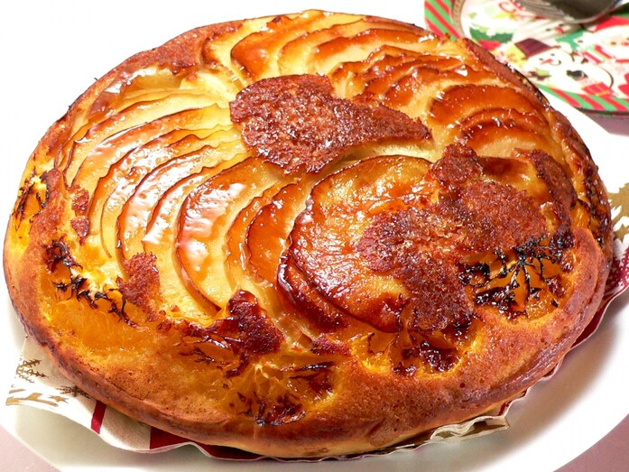 フライパンで作るフルーツグラッセケーキ！2つのこんがり絶品レシピ