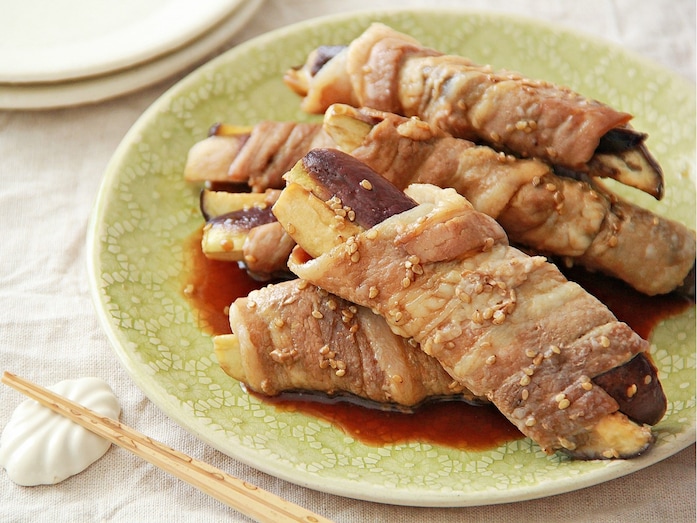 晩御飯のメニューに困ったら！簡単ななすの豚肉巻きレシピ