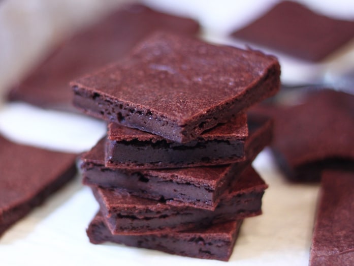 豆腐ブラウニーのレシピ！ 板チョコで作れる簡単お菓子