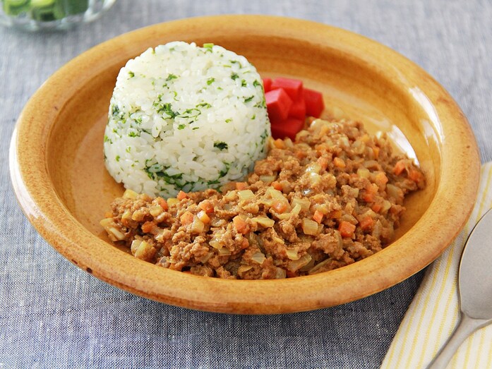 レンジで簡単キーマカレーレシピ……混ぜてチンするだけ！