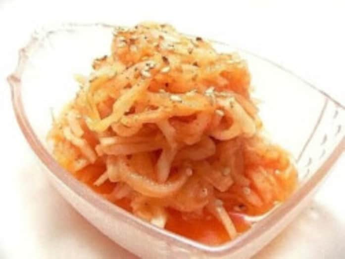 切干し大根のナムル…和食のなますと韓国のナムルを合わせたような味