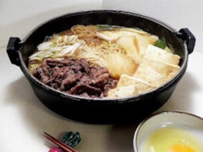 牛鍋のレシピ！味噌味が濃厚な鍋の作り方