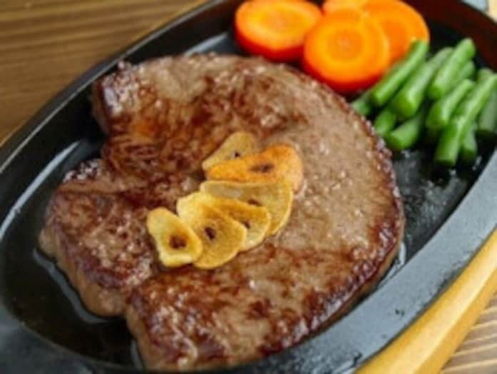 ビーフステーキのレシピ……肉そのものの美味しさを味わう！