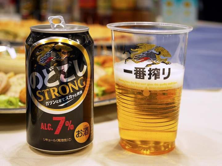 「のどごし STRONG」はアルコール度数7%で、ガツンと来る爽快な飲み口（2018年1月25日撮影）