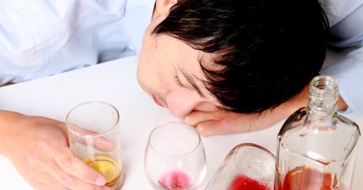 お酒をたくさん飲んでも、家に帰れるのはなぜ?~記憶とアルコールの不思議な関係