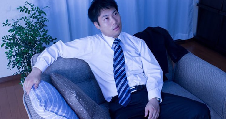 仕事中・テレビ中につい出ちゃう「ひとり言」は、脳にどんな影響を与えるの?