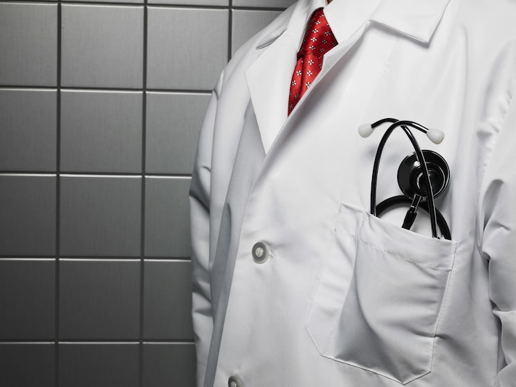 「患者には出すけど、医者が飲まないクスリ」という記事を医師(私)が読んで思ったこと