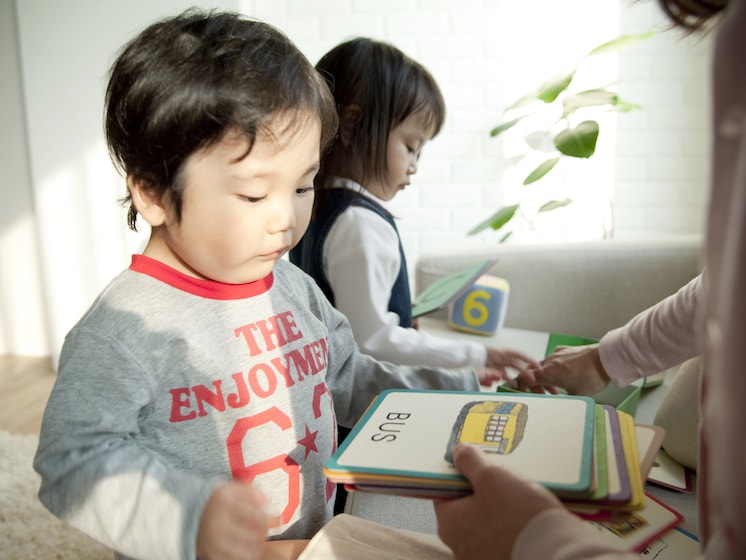 低年齢化する子どもの習い事、将来にどう影響するか?