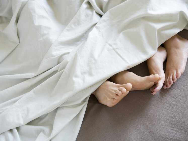 初性交後の女性だけじゃない! 久々の性交でも起こる「ハネムーン膀胱炎」とは?